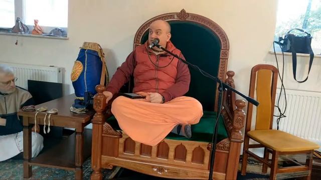 Лекция 18.10.22, Львов. Е.М. Парам Пуруша прабху. смотреть онлайн