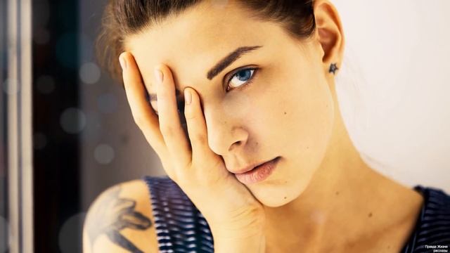 Проходя практику, она была шокирована увидев там её, которая 10 лет назад, уехав на заработки… смотреть онлайн