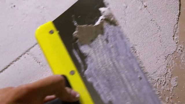 Как наносить гипсовую штукатурку Rotplast ? смотреть онлайн