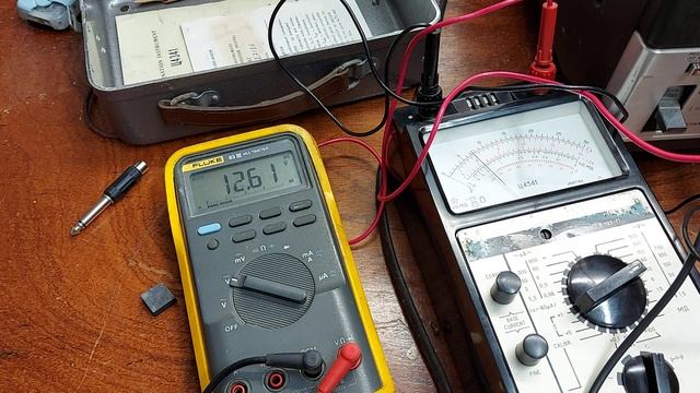 A closer look at the Soviet Multimeter ų4341. смотреть онлайн