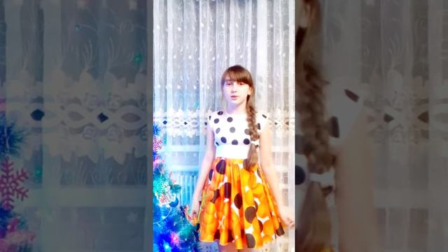 #страначитающая# Белоусова Валерия читает произведенияе "Ветхая избушка" А. А. Блока смотреть онлайн
