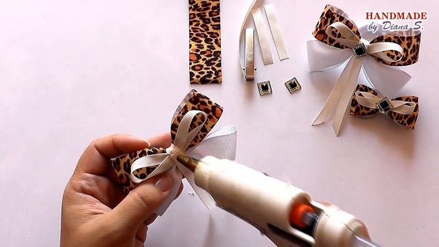 Резинки и заколки. Канзаши. Простой МК. / DIY. Kanzashi. Scrunchy And Hair Clips.