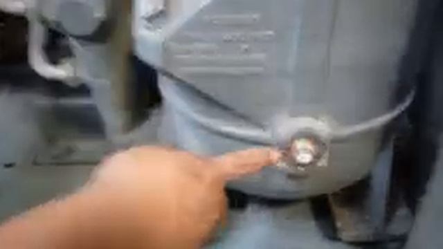 COMPRESOR DE TORNILLO ATLAS COPCO GA30 PLUS - MEDICIÓN DE CORRIENTE EN CARGA Y DESCARGA смотреть онлайн