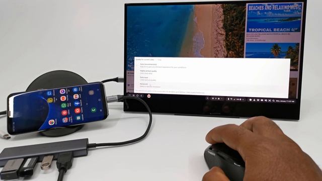 UGREEN 6-in-1 4k 60Hz USB C HUB - Converts Your Phone Into A TV Box