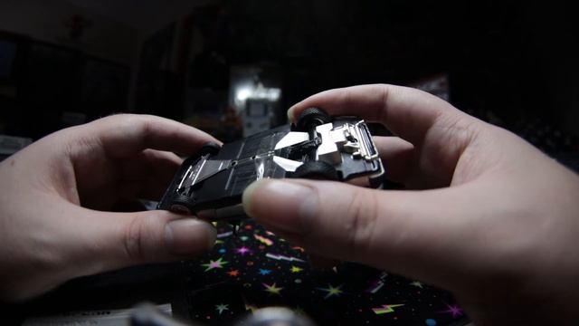 "Official 40th anniversary Deloren DMC 12 diecast!" :Der999 Unboxes смотреть онлайн