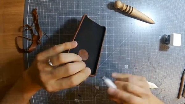 [Leather Craft] Apple iPhone leather case DIY