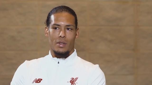 Каррагер берёт интервью у ВВД смотреть онлайн