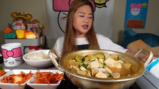 Cooking Mukbang) SOYBEAN PASTE STEW ft. SIDE DISHES l RECIPE смотреть онлайн