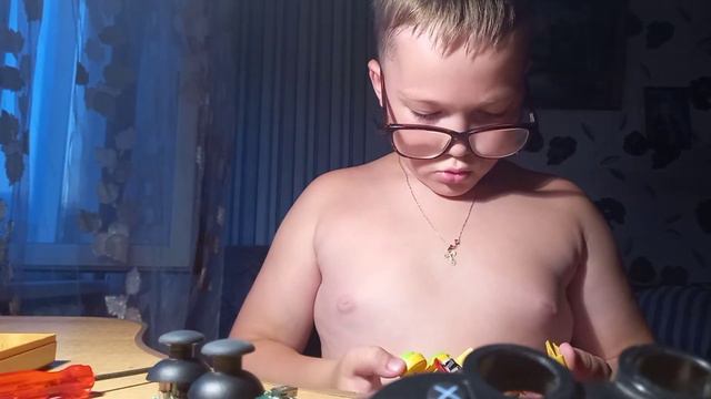 разбираю джойстик на PS3 смотреть онлайн