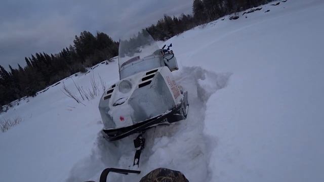 Зимняя рыбалка 2023. Ловлю плотву на мормышку. Буксую на снегоходе буран. смотреть онлайн