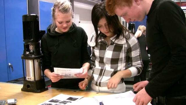 studenter besøger Grundfos смотреть онлайн