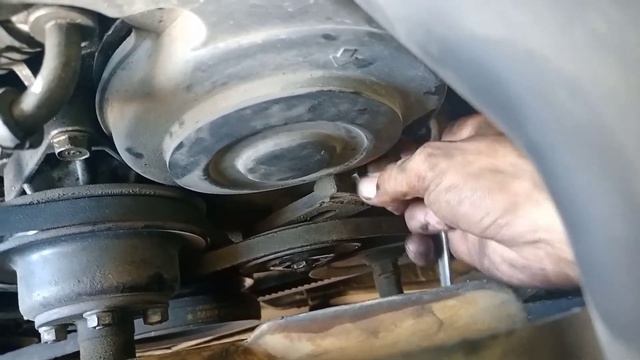 How to change alternator belt on kia Sportage RF Engine | PART 1 смотреть онлайн