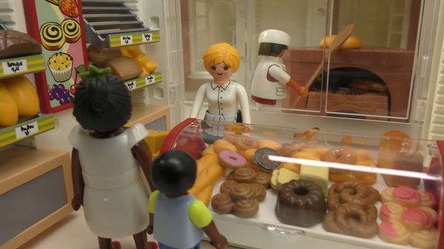 Playmobil Film Familie Hauser in London - Spielzeug Video für Kinder смотреть онлайн