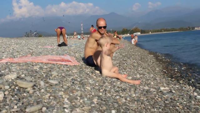 Елисей кидает камушки в море смотреть онлайн