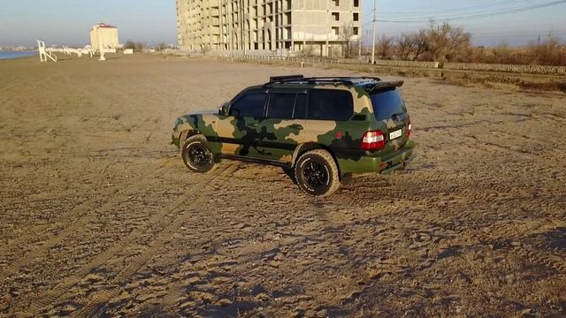 TLC-100 в камуфляж смотреть онлайн