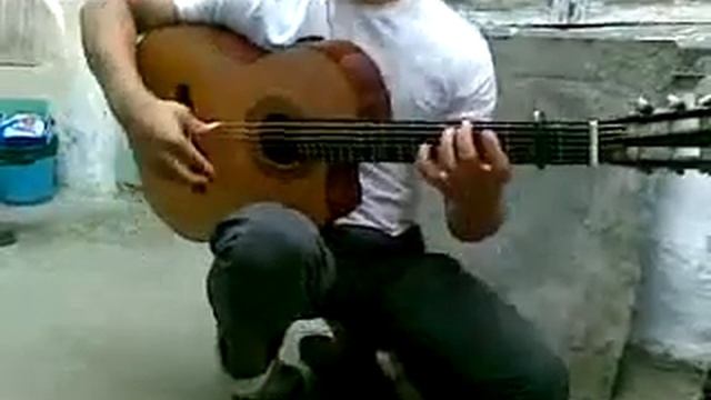 Не знал что такое можно вытворять на простой гитаре)).mp4 смотреть онлайн