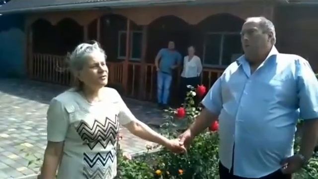 "В этом доме не просто живут" автор Светлана Коробова,исполнители:Светлана Коробова,Ингвар Нитомак смотреть онлайн