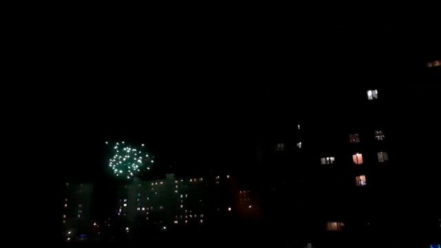 Новогодние фейерверки -11... смотреть онлайн