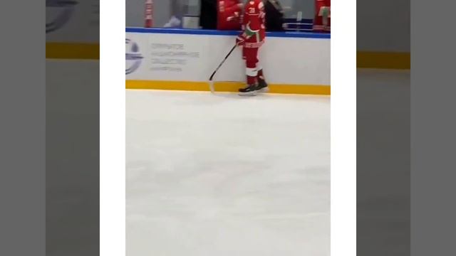 Коля Лукашенко играет в хоккей 🏒👦 ОКТЯБРЬ 2020 смотреть онлайн