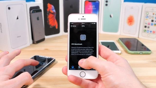 iOS 13.3.1 на iPhone SE в СРАВНЕНИИ C iOS 13.3. ТЕСТ БАТАРЕИ смотреть онлайн