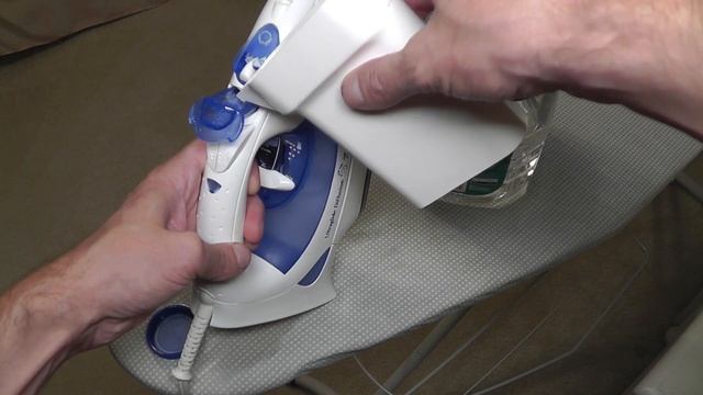 How to refill your iron with water CORRECTLY смотреть онлайн