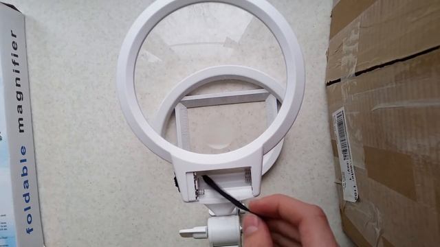 Отличная лупа на подставке со светодиодной подсветкой. Foldable Magnifier смотреть онлайн