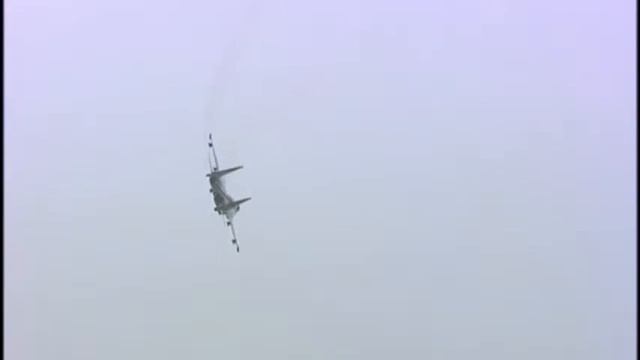 Показательные выступления пилотажной группы "Русские Витязи" смотреть онлайн