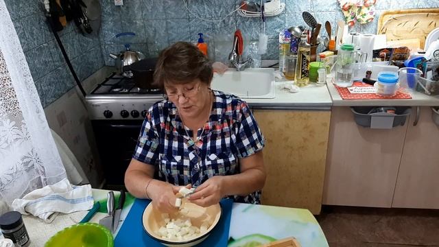 Воскресенье 08.08.21. Вы повяжите, а я с вами пообщаюсь и приготовлю ужин. Вяжу бактус крючком. смотреть онлайн