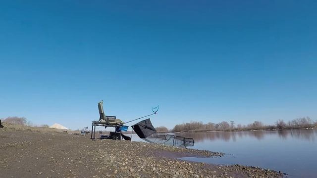 Фидер. Как собрать кресло для рыбалки за 24 секунды смотреть онлайн