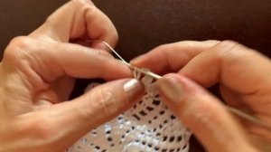 Ваза для фруктов или конфет связанная крючком