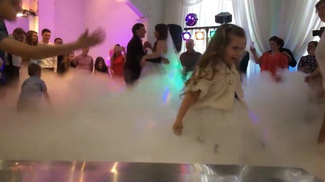 Генератор тяжелого дыма (низкого дыма) на основе сухого льда от dryice.pro смотреть онлайн