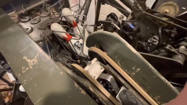 How to do a pin respot on the Brunswick Pinsetter - by request - garage bowling alley смотреть онлайн
