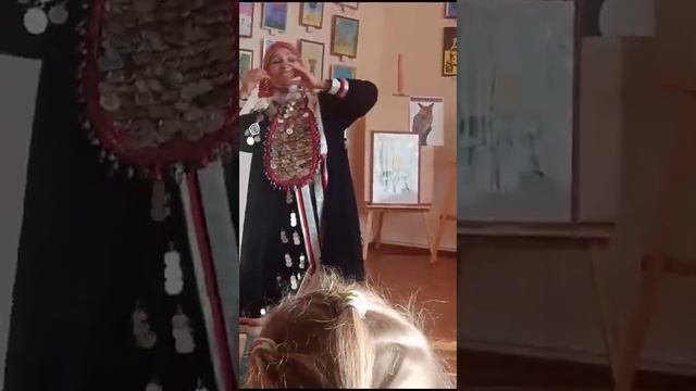 Кутлова Алия. Башкирский лирический танец "Кубызы" на отчетной худ. выставке "Юный Пикассо" смотреть онлайн