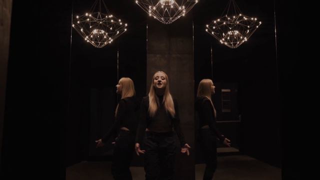 "Если в сердце живет любовь" (VikkyAlise cover) смотреть онлайн