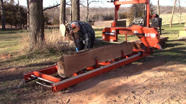 How To Mill A Crooked Log Into Lumber - WOOD magazine смотреть онлайн