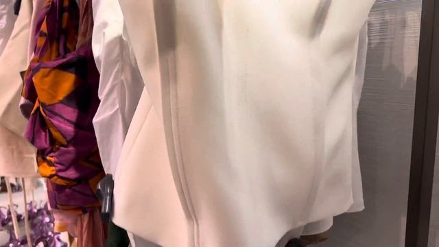 ШОПИНГ ВЛОГ ZARA НАХОДКИ НА РАСПРОДАЖЕ #zara#шопингвлогzara#шопингвлог #чтоноситьлетом#летниеобразы смотреть онлайн