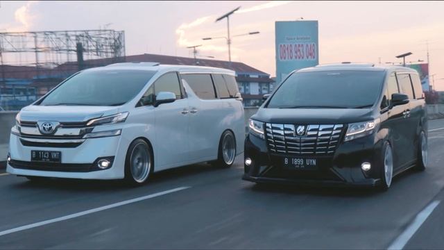 TOYOTA ALPHARD & Vallfaer