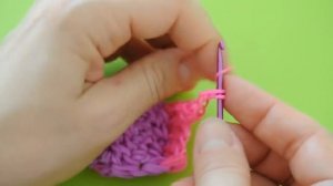 ❤Сумочка. Фигурки из резинок. Как плести сумку из резинок в видеоуроке №228❤