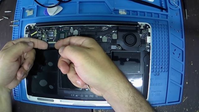 Sostituzione Batteria MacBook Air A1370