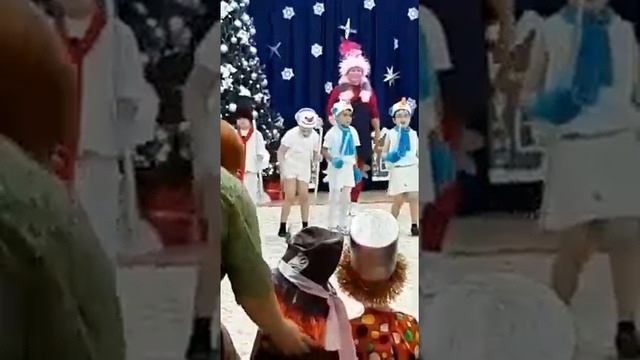 танец снеговиков смотреть онлайн