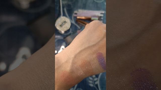 НОВИНКИ CATRICE Pearl Glaze, Iscream, Hojo! Покупки декоративки. Обзор, первые впечатления, свотчи смотреть онлайн