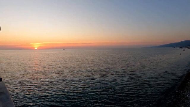 ЛАЗАРЕВСКОЕ 2020?СОЧИ. Набережная ,причал и пляж вечером! Фотосессии на причале))! смотреть онлайн