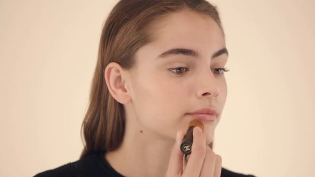 CHANEL LES BEIGES Water Fresh Tint смотреть онлайн