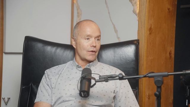 Interviewing at Apple - Episode 007 Clip: Phillip Shoemaker смотреть онлайн