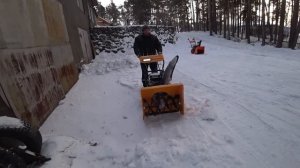 #Гусеница или колесо #Снегоуборщик KETTAMA 110 B и Снегоуборщик KETTAMA STORM KTA60-В