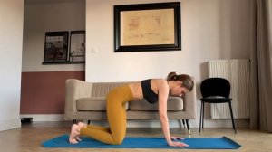 Йога после родов | 20 минут | Послеродовое восстановление