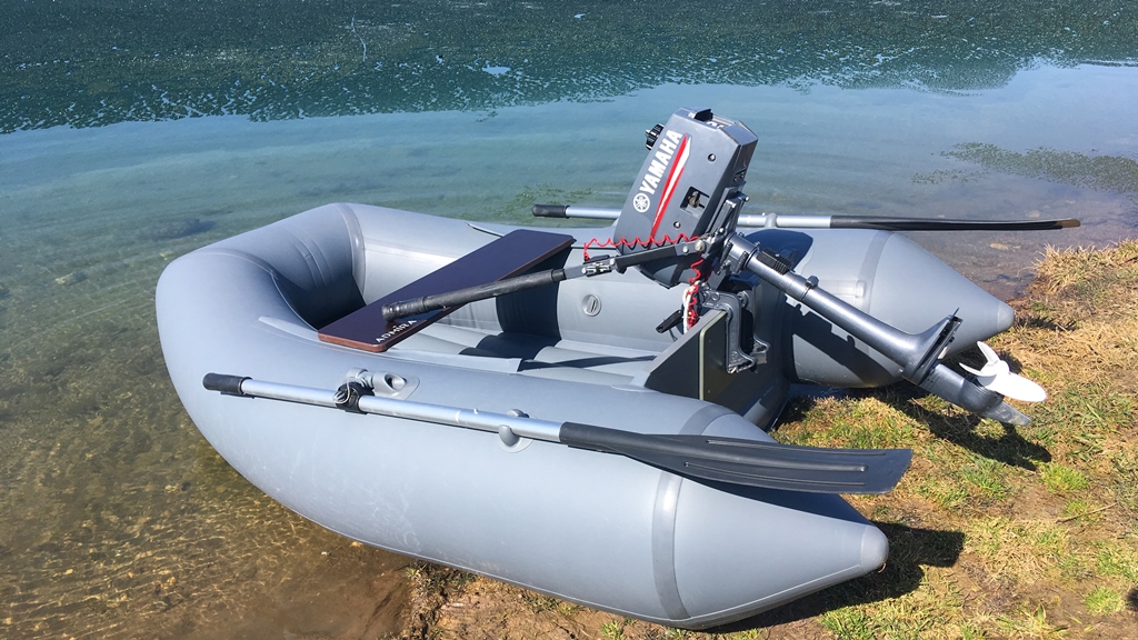 Адмирал 200 НДНД+ Yamaha 2 - газ на румпеле !тест!.mp4