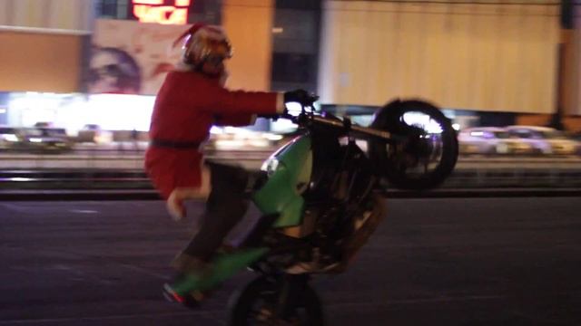 Дед Мороз на мотоцикле 25.12.2015)) смотреть онлайн