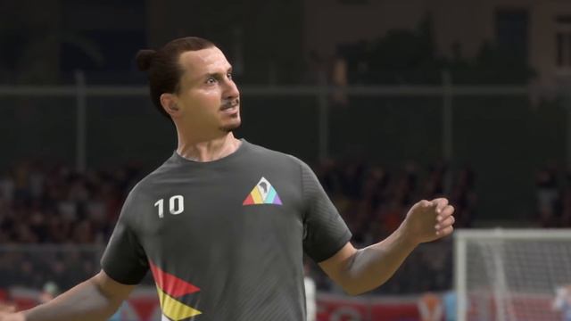 ЛУЧШИЙ РЕТРО ИГРОК FIFA 19 // Обзор Ибрагимовича 92