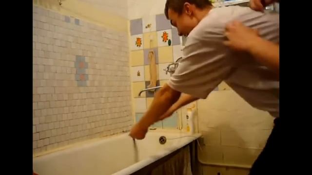 ШОК!!! КОБРА В ВАННЕ!!! смотреть онлайн